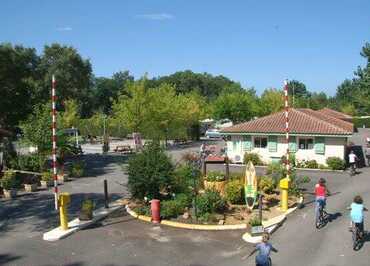 Camping Les Acacias