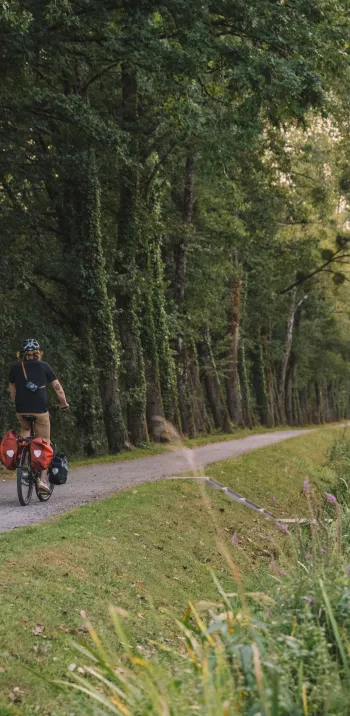 Velo en famille canal crtb-ae06166_QUERE Yves.jpg