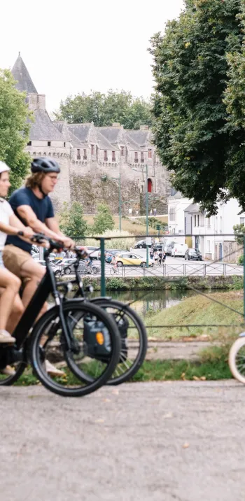 Velo en famille crtb-ae06185_MIGNARD Gregory.jpg
