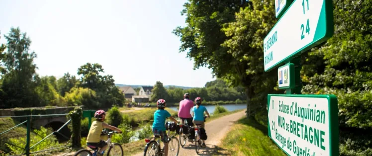 Abicyclette Voyages_Canal_de_Nantes_a_Brest.jpg