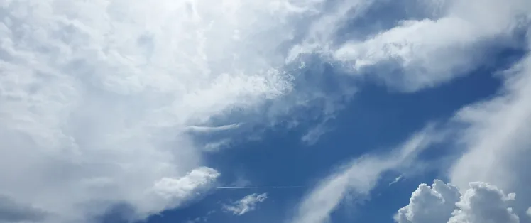 sky-1441936_1920.jpg