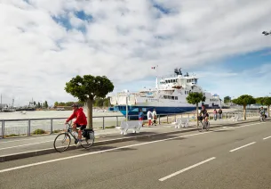 Prendre les bacs du Verdon avec son vélo
