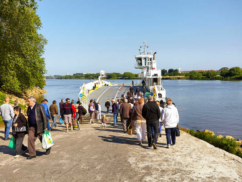 The Loire ferries