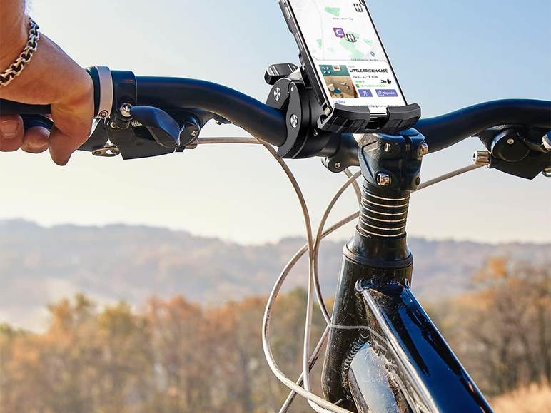ICI Toilettes application and a bike
